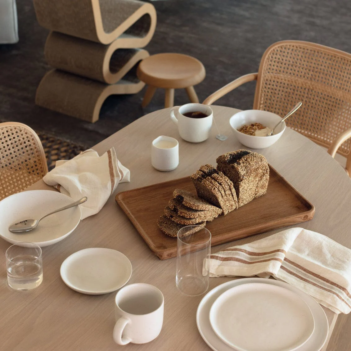 Dinnerware Set - Image 4