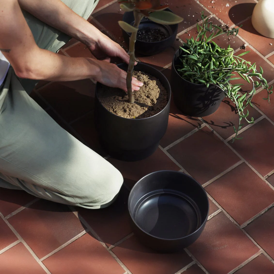 Medium Planter - Image 8